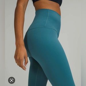 Capture Blue Lululemon leggings! Worn a few times but still in great condition!